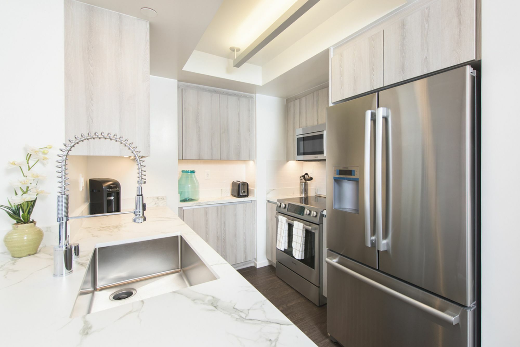 Downtown Luxury Condos By Barsala Los Angeles Exterior photo